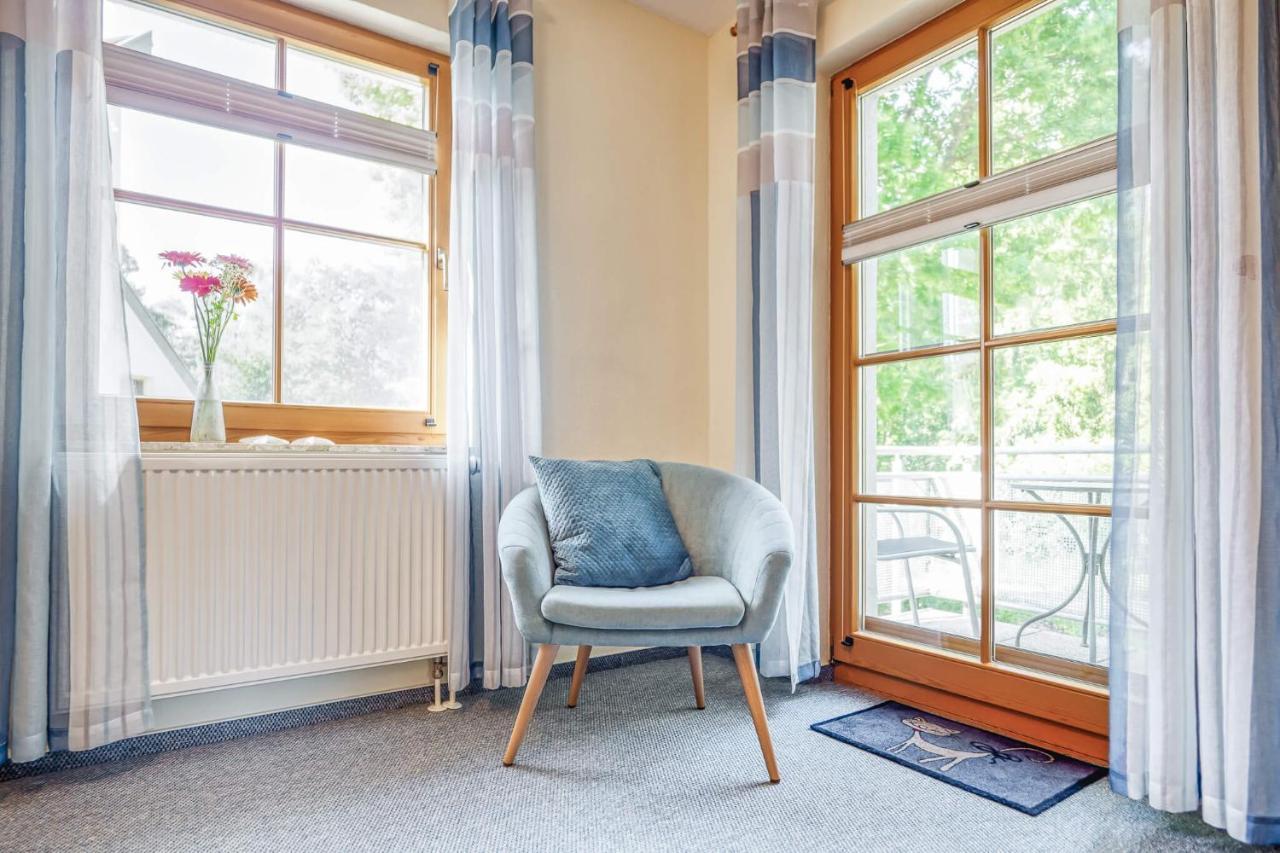 Ferienpark Freesenbruch Wohnung 2 6 - Windrose Zingst Buitenkant foto