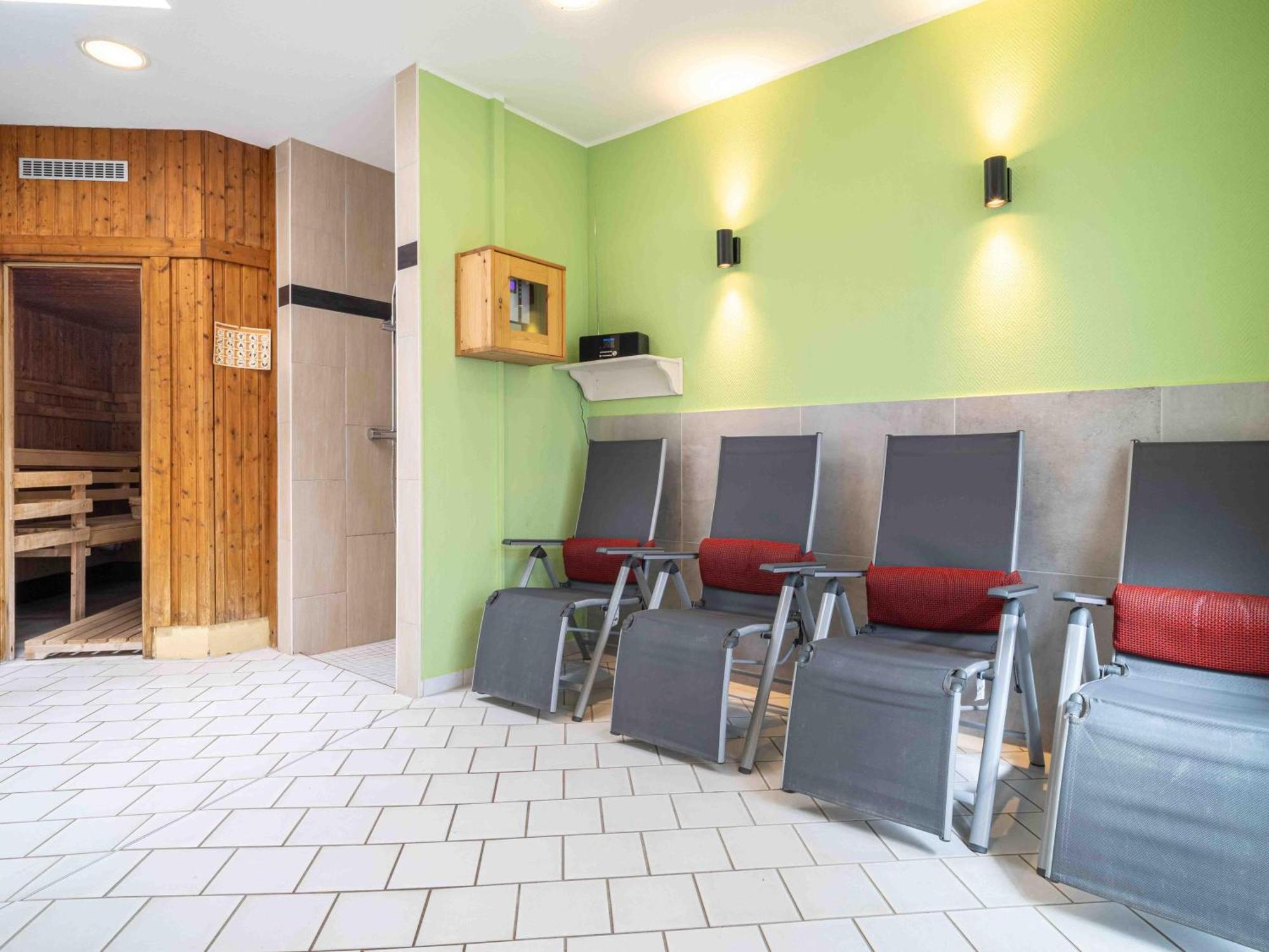 Ferienpark Freesenbruch Wohnung 2 6 - Windrose Zingst Buitenkant foto