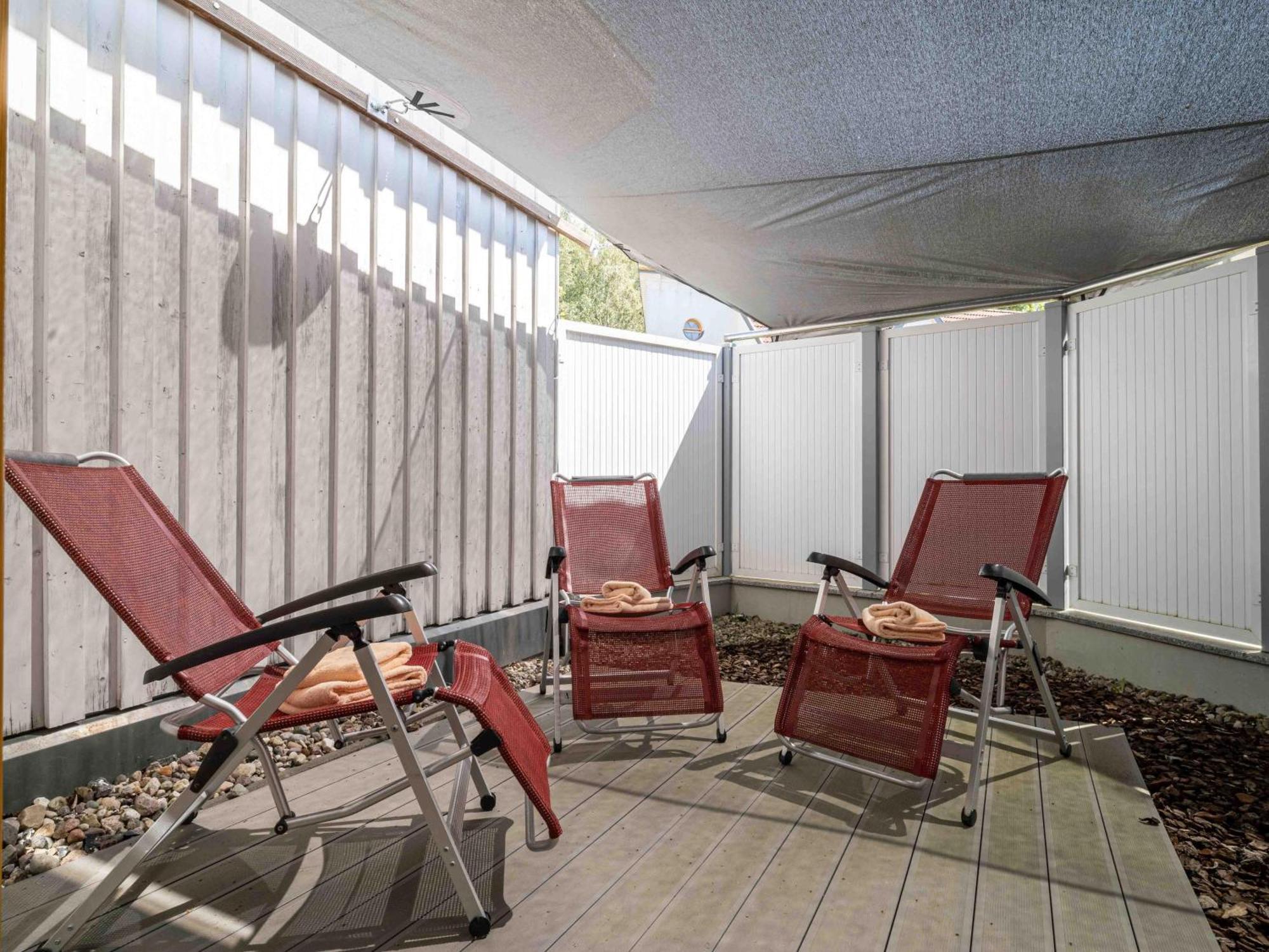 Ferienpark Freesenbruch Wohnung 2 6 - Windrose Zingst Buitenkant foto
